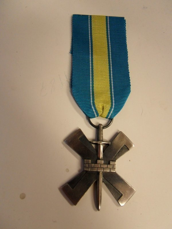 Itä-Kannaksen Risti   1941 -  1944   valmistaja  Hopea Teos