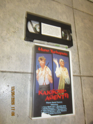 Uuno Turhapuro kaksoisagentti VHS (Isokoppa, viivakoodi)