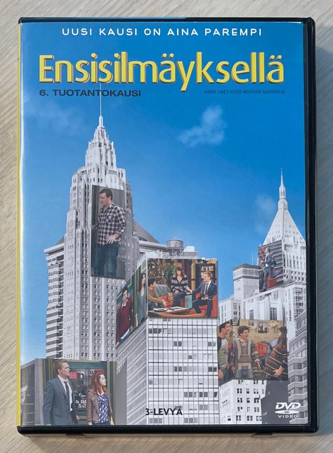 Ensisilmäyksellä: Kausi 6 (2010-2011) 3DVD