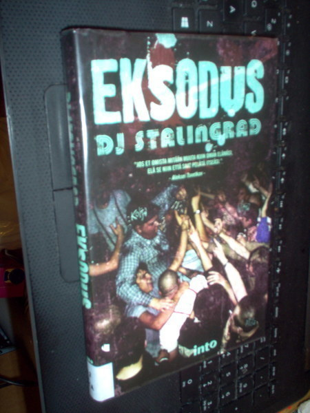 DJ Stalingrad : Eksodus  ( 1 p. 2012 ) Sis. postikulun