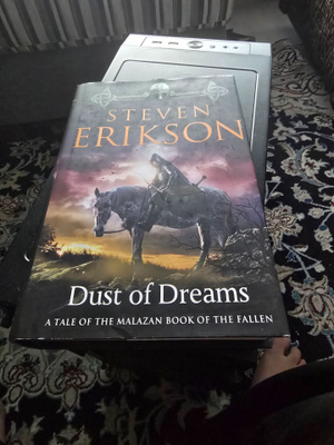Steven Erikson – Dust of Dreams – 1st US Edition / 1st print