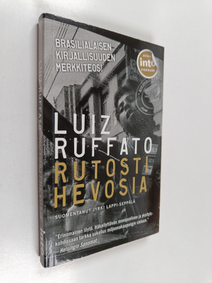 Luiz Ruffato : Rutosti hevosia