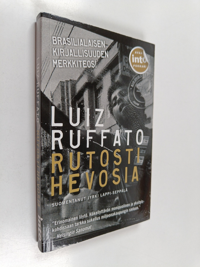 Luiz Ruffato : Rutosti hevosia
