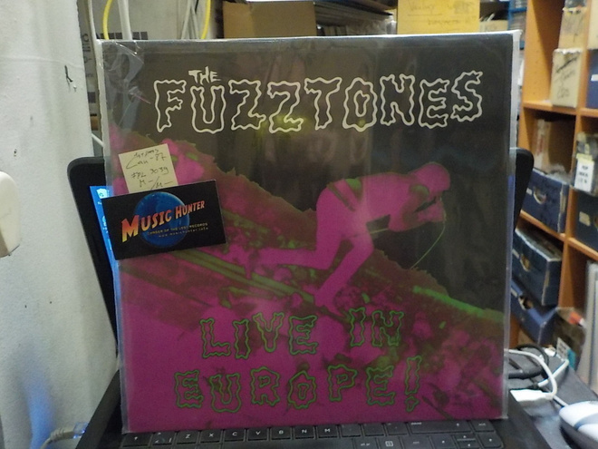FUZZTONES - LIVE IN EUROPE LP 1ST CAN - '87 PRESS M-/M-