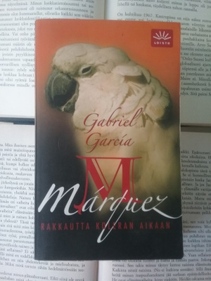 Gabriel Garcia Marquez - Rakkautta koleran aikaan (pokkari)
