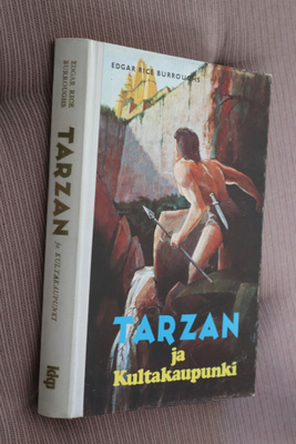 E. R. Burroughs : Tarzan ja kultakaupunki ( 1.p. )