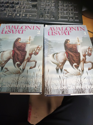 Marion zimmer bradley avalonian usvat 1 & 2