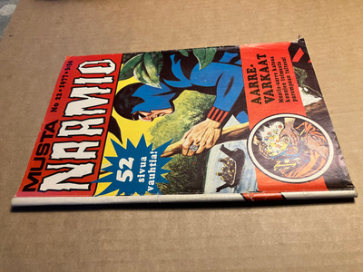 MUSTANAAMIO 22/1977