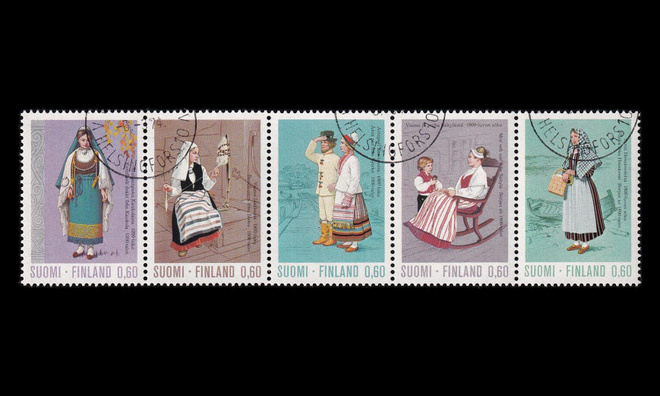 732-6fs o Kansanpuvut 5-rivilö (1973)
