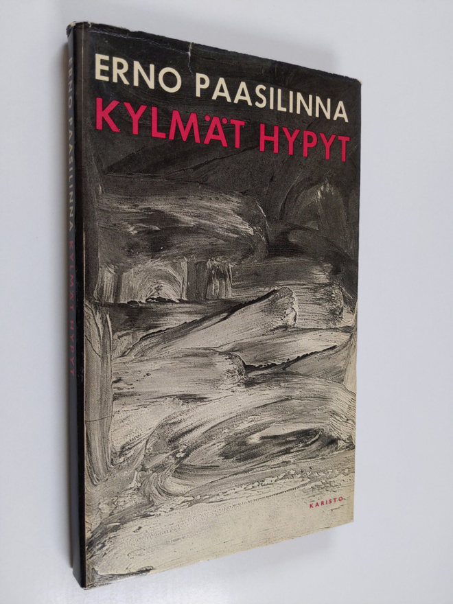 Erno Paasilinna : Kylmät hypyt