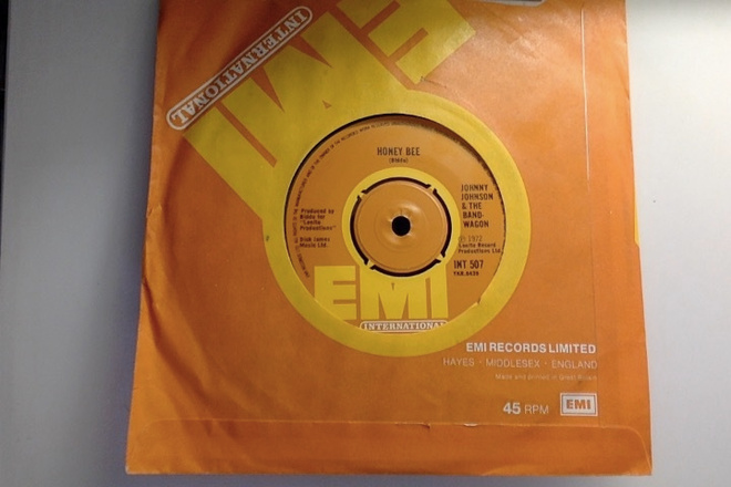 JOHNNY JOHNSON & THE BANDWAGON :: HONEY BEE :: VINYYLI  7"