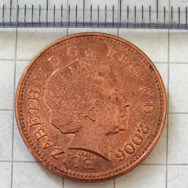 Iso-Britannia 1 Penny, kaksi kolikkoa