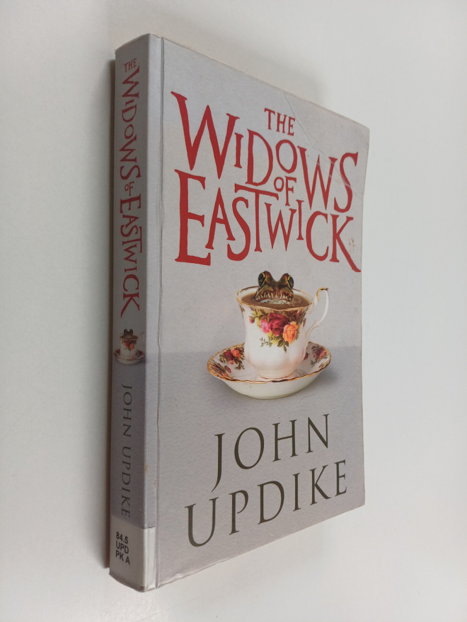 John Updike : The Widows of Eastwick
