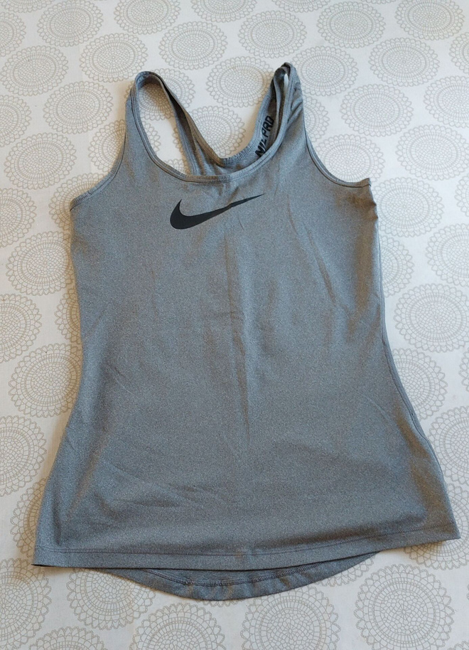 Painijanselkä toppi Nike koko S