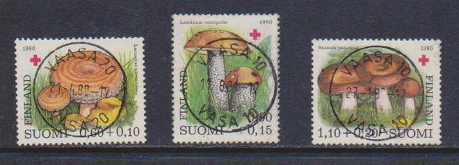 Punainen Risti 1980 loistoleimattu sarja.