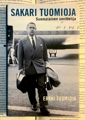Erkki Tuomioja - Sakari Tuomioja: suomalainen sovittelija