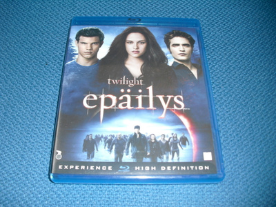 TWILIGHT - EPÄILYS (BLU-RAY)***