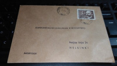 Autopostitoimisto 3 tarvekuorella -65 26/8