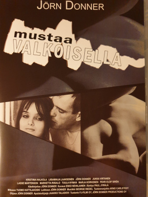Mustaa valkoisella DVD