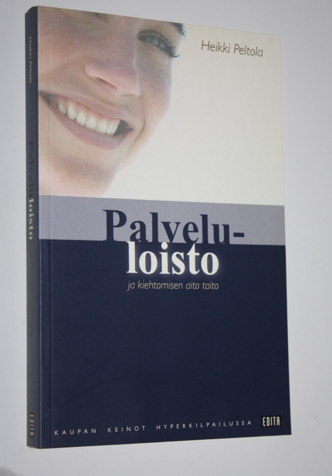 Heikki Peltola : Palveluloisto ja kiehtomisen aito taito