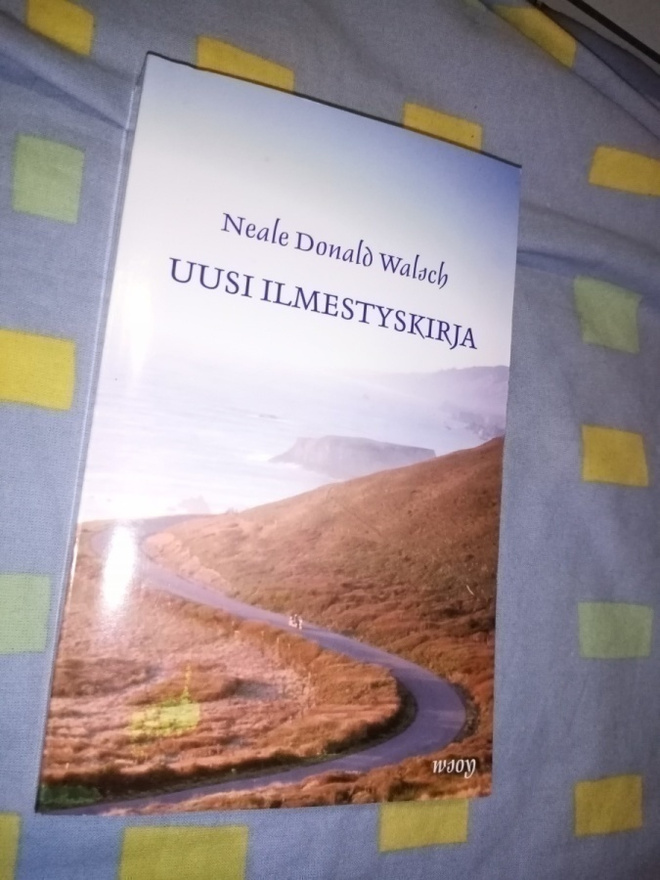 WALSCH :  UUSI ILMESTYSKIRJA ( SIS POSTIKULU  )