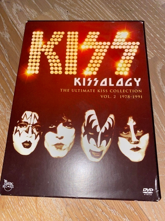 KISSOLOGY-The ultimate Kiss Collection