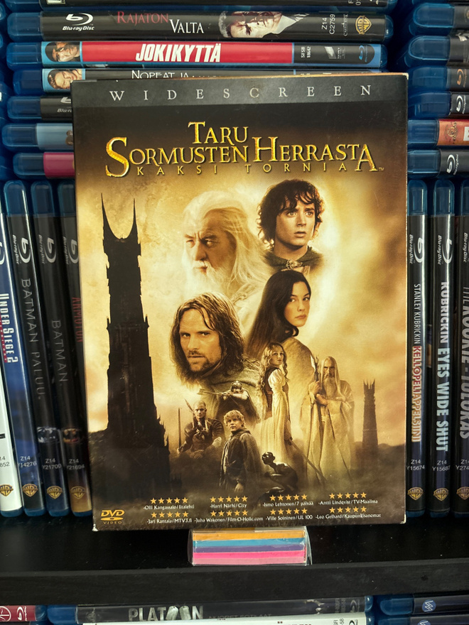 Taru sormusten herrasta: kaksi tornia (2003)