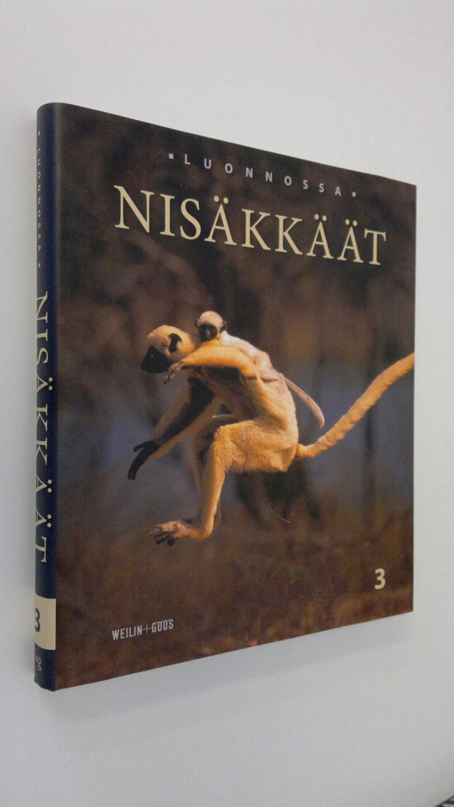 Jonna (toim.) Katajisto : Nisäkkäät : luonnossa 3