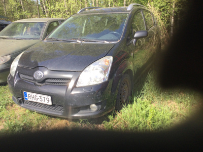 TOYOTA varaosa autoksi vm -08 D4D käyntikuntoinen