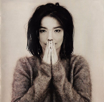 BJÖRK : Debut