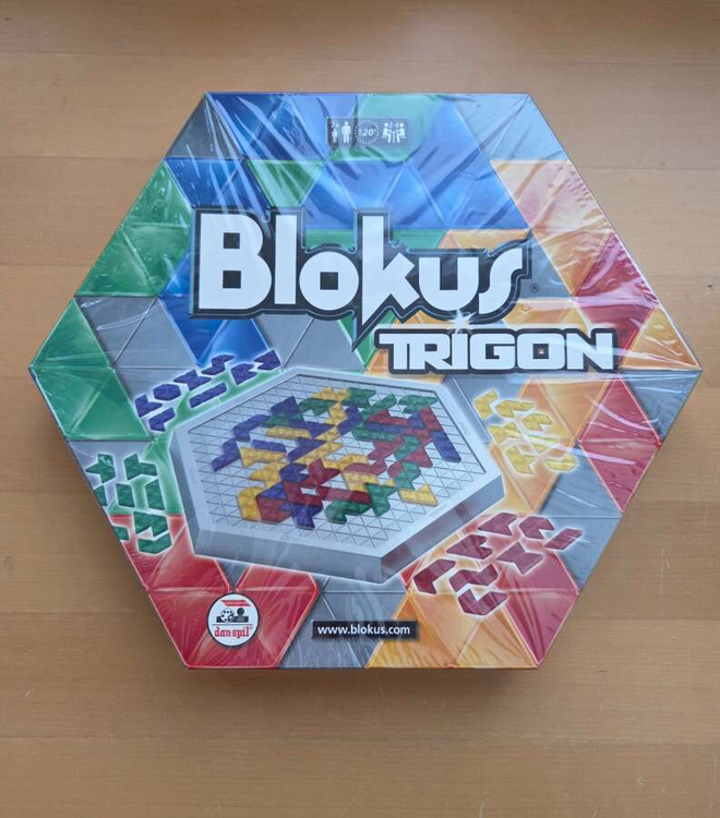 BLOKUS TRIGON LAUTAPELI . AVAAMATON .