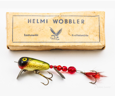 Schröderin Helmi Wobbler askissa
