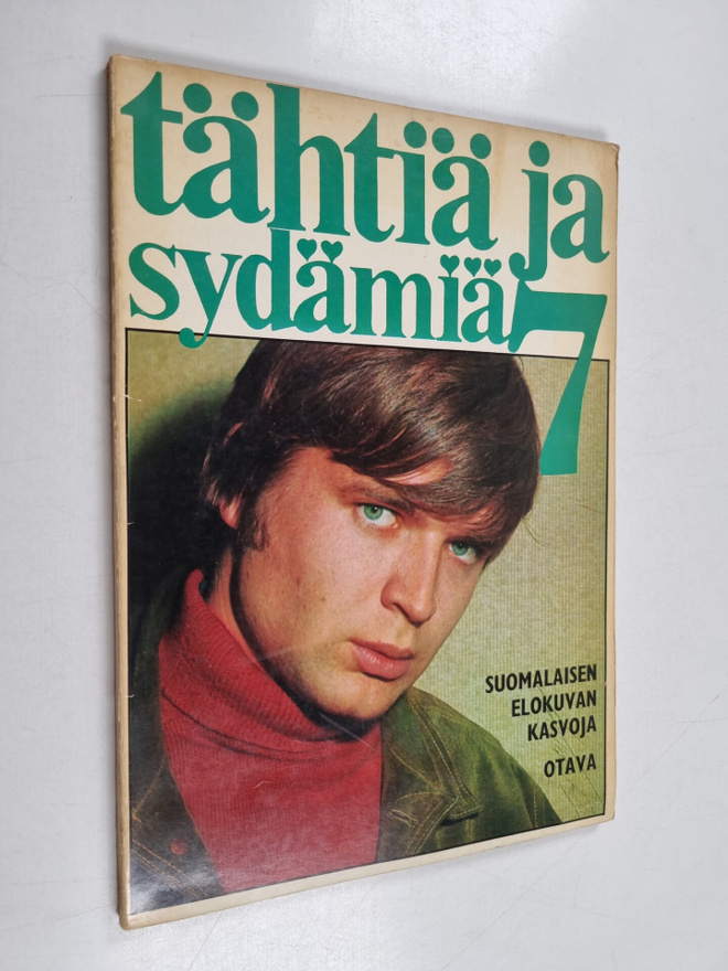 Kirsti (toim.) Jaantila : Tähtiä ja sydämiä 7 : Suomalais...
