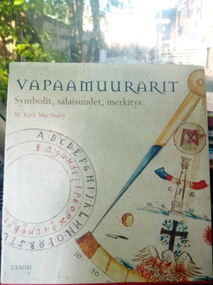 MacNulty : VAPAAMUURARIT ( SIS POSTIKULU)
