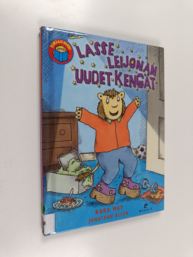 Kara May : Lasse Leijonan uudet kengät