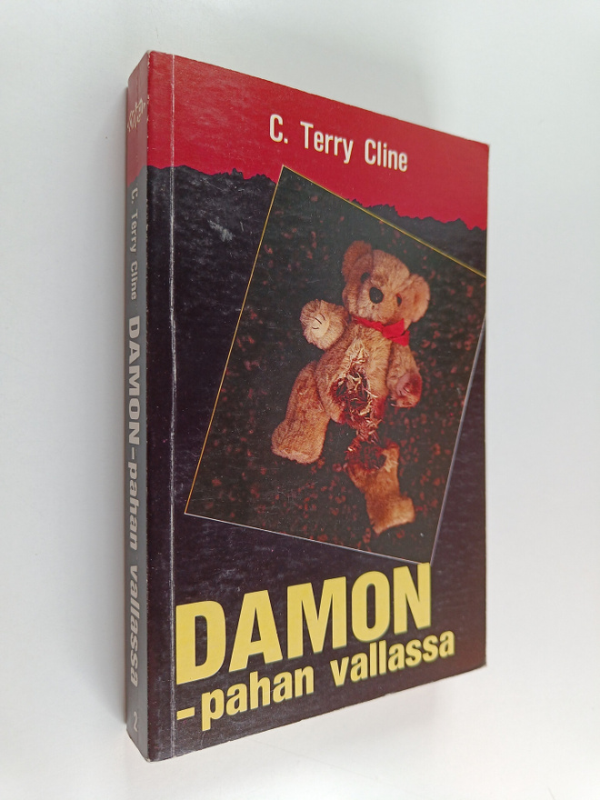 C. Terry Cline : Damon : pahan vallassa