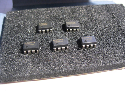 TL7705BIP  IC PIIRIT 81 KPL.  UUSIA.