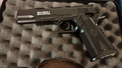 Swiss Arms P1911 Match 4.5mm CO2-ilmapistooli