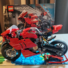 Lego Technic 42107-Ducati Panigale V4 R - pikkukuva 3