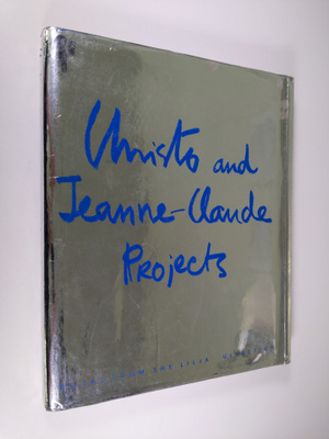 Christo : Christo and Jeanne-Claude projects : works from...
