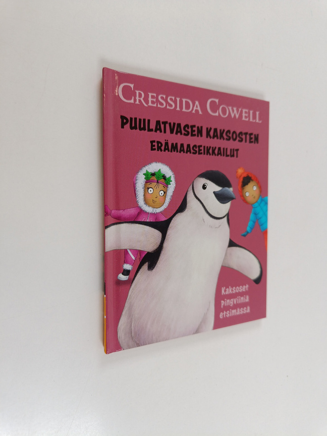 Cressida Cowell : Puulatvasen kaksosten erämaaseikkailut ...