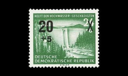DDR 449 ** Tulva-apu (1955)