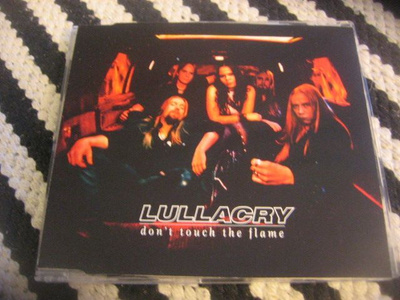 Lullacry - Don't Touch The Flame (cds)