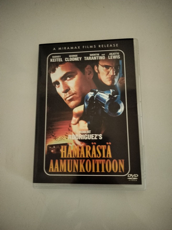 hämärästä aamunkoittoon