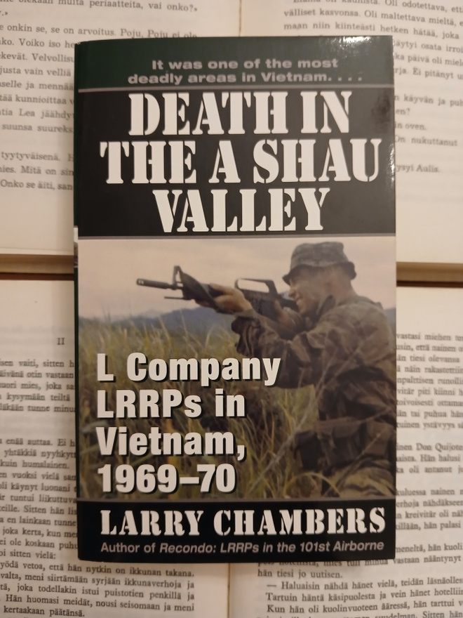 Larry Chambers - Death in the Shau Valley (paperback)