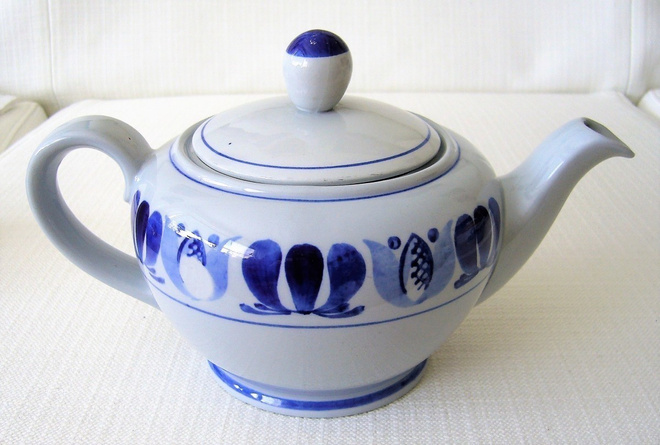 Arabia Olga Osol BLUE LAUREL teekannu
