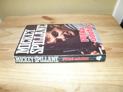 Mickey Spillane Pitkä odotus (nidottu)