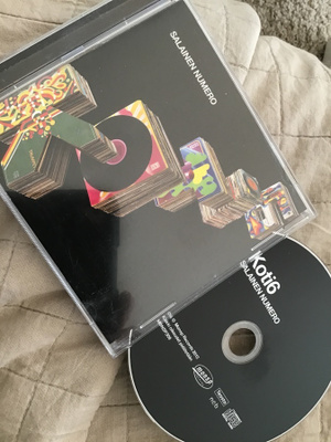 Koti6 . Salainen numero CD monsp
