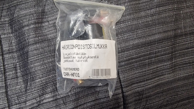Häiriönpoistosilmukka RCA - liitännät