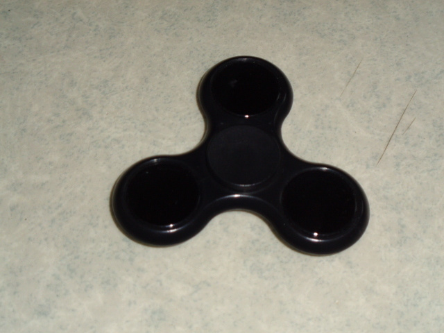 Fidget spinner